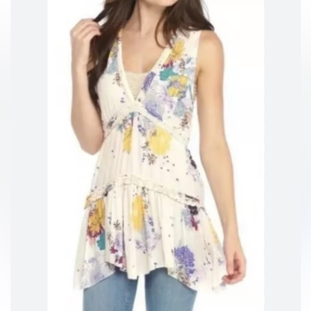 Free People Haze Tiered Floral Blouse Size Medium